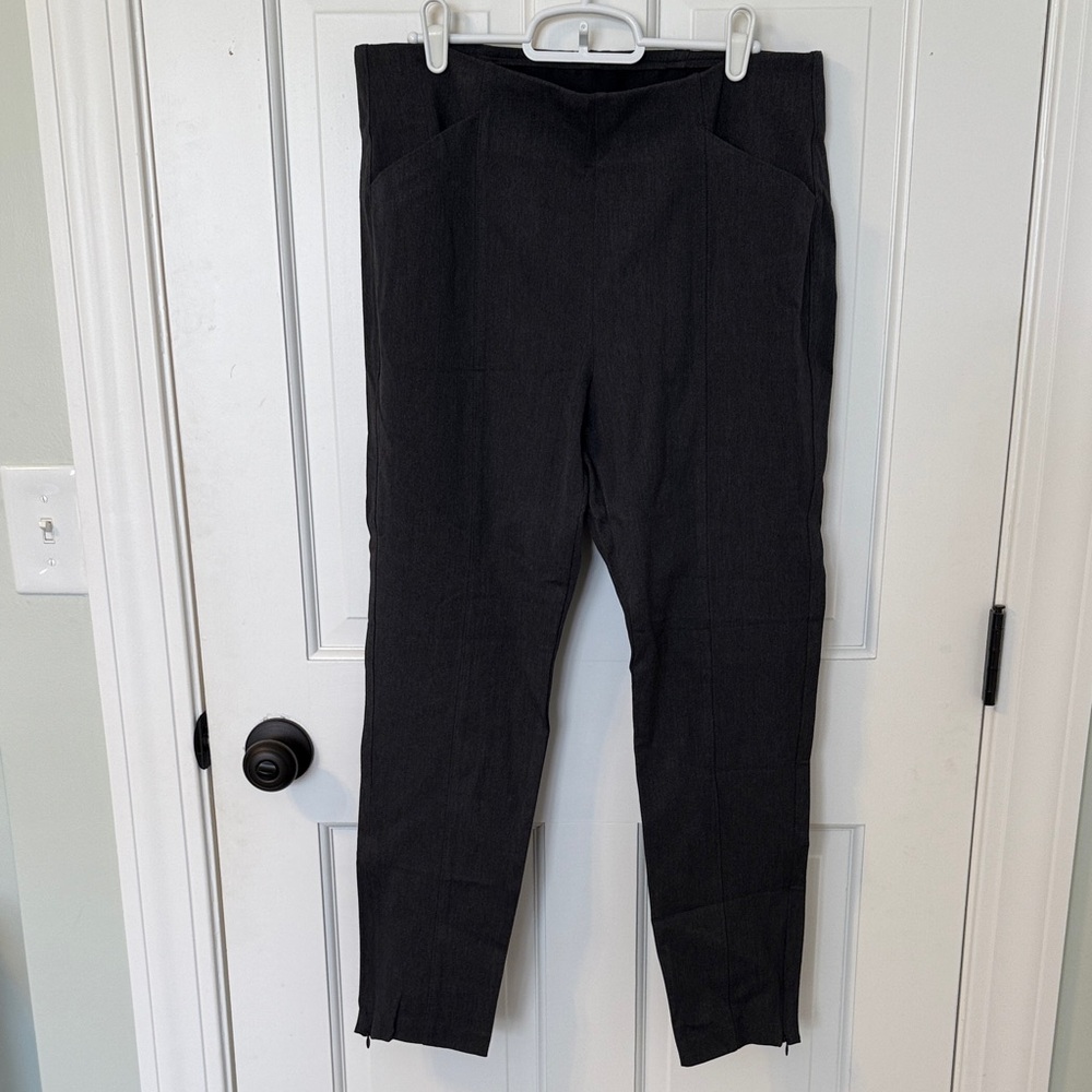 Old Navy Women's Charcoal Skinny Pants